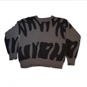 Stylish Gray and Black Y2K Men's Sweater
